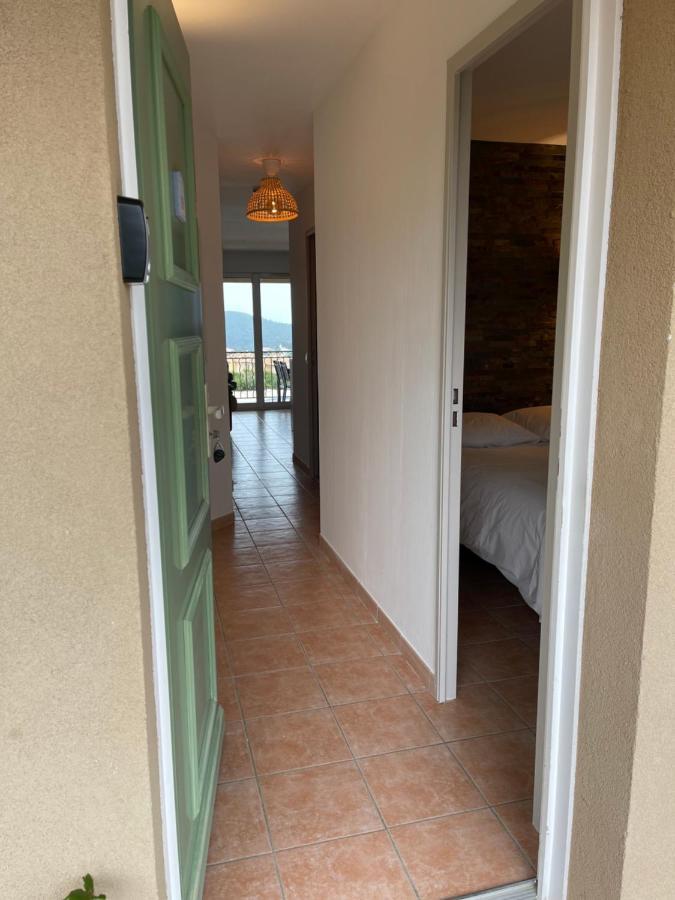 Appart. Vue Mer Avec Piscine - Golfe De St Tropez Les Issambres Dış mekan fotoğraf